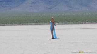 Nicole Aniston - Nicole's oasis