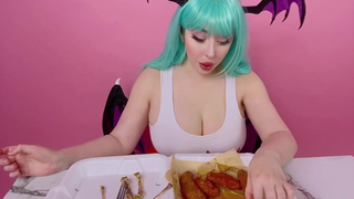 Bishoujomom Morrigan Mukbang 4K