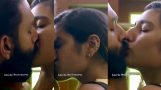 Priya p varrier liplock scene