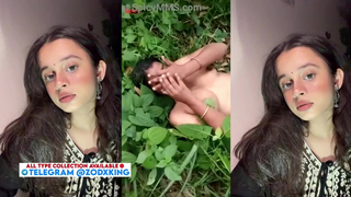 La belle-sœur du village surprise en train de baiser avec son amant dans la jungle. Telegram @ZodxKing