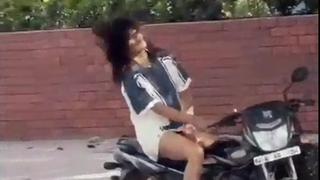 new Instagram viral Viral Jaipur Video Of Drunk Girl Stripping Naked On Busy Road & C