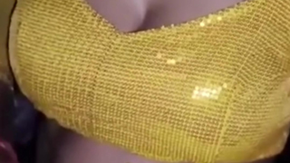 Bihari Bhabhi Nuda e Monta sul Cock del Suo Marito Disperato