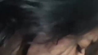 Le type du centre d'appels fait une pipe deepthroat et un doggy fuck brutal
