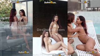 Due Modelle Affascinanti Ashwitha & Miaz Godano della Compagnia L'Una dell'altra