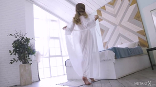 Stella Cardo is a smoking hot woman who likes to masturbate early in the morning