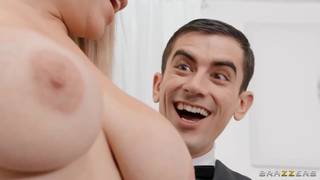 Brazzersexxtra Blondie Fesser Dining On The Masseurs Dick