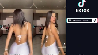 semen en las tetas