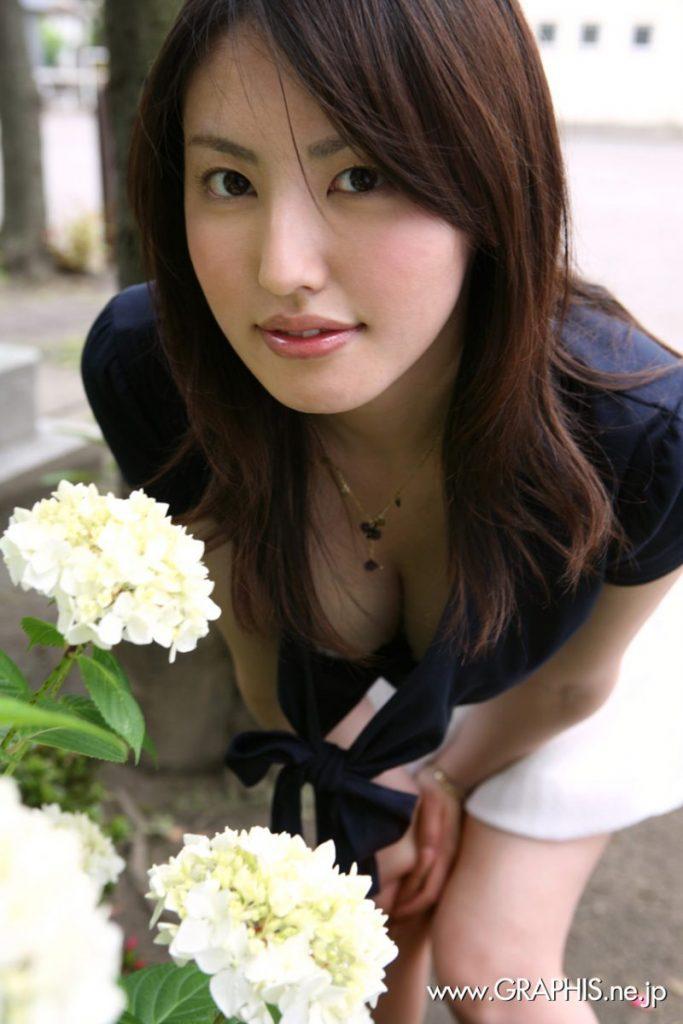 takako kitahara nude japanese boobs skirt graphis 01 800x1200