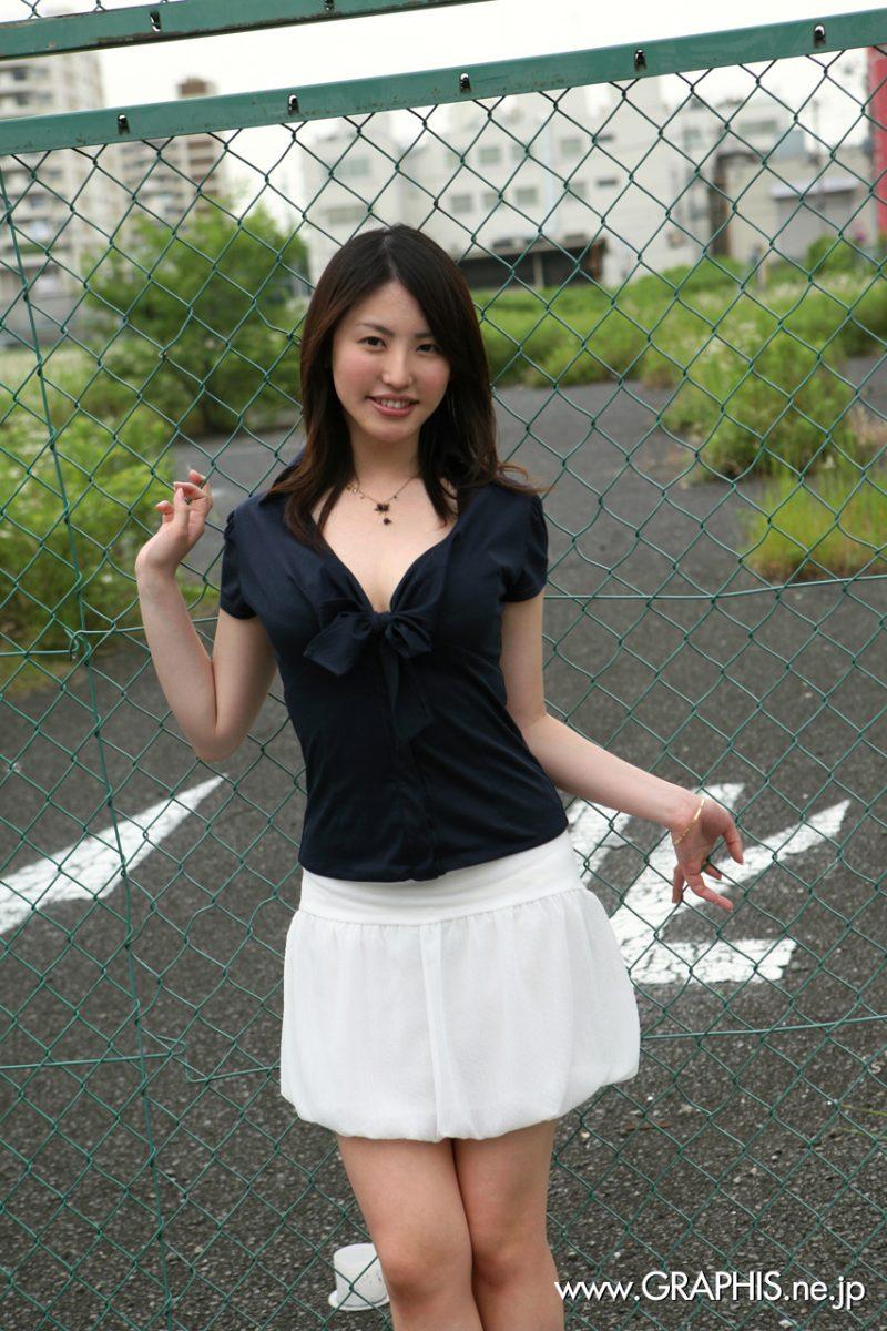 Takako Kitahara in white skirt - Bod Girls