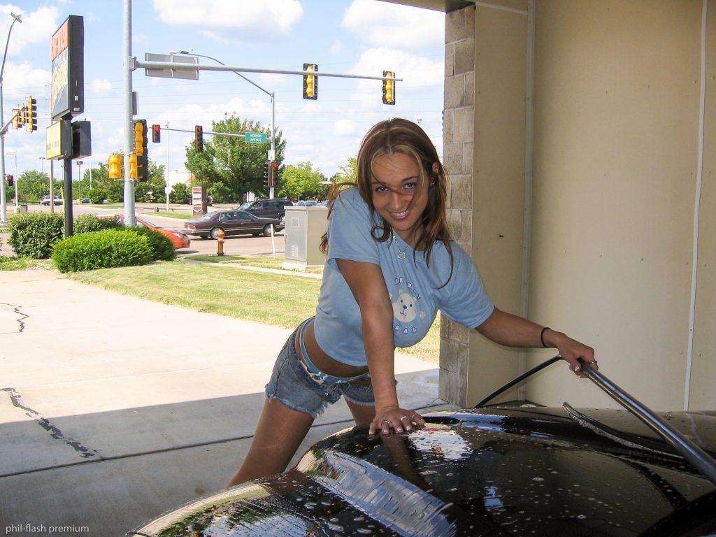 Nikki Sims - Car Wash Flash Topless 44. 